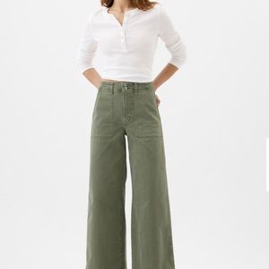 Gap high rise button fly pants size 8